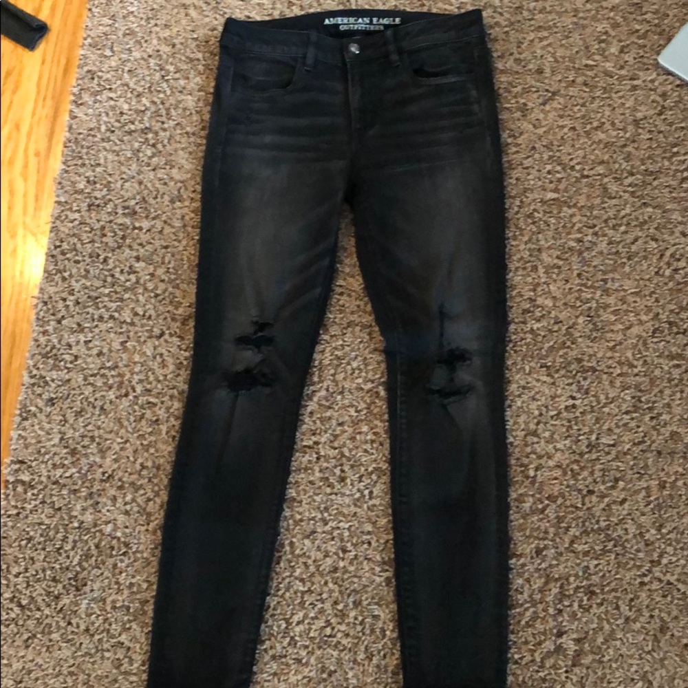 American Eagle high rise distressed jegging